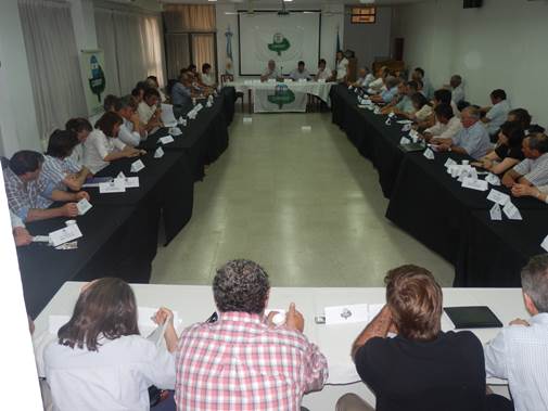 En numerosa Reunión de Presidentes de Asociaciones y Sociedades Rurales de CARBAP en la ciudad de La Plata se analizó impacto de Ley fiscal 2014.