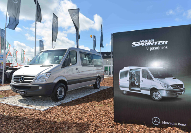 Mercedes-Benz-ExpoAgro-2015-Sprinter-9-pasajeros-1