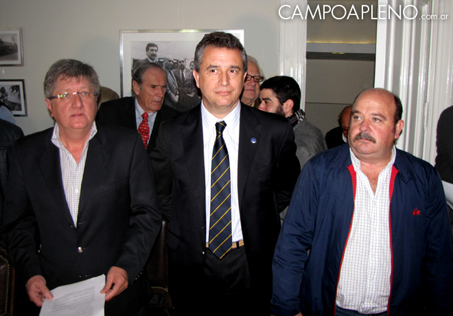 Mesa de Enlace - Conferencia de Prensa en La Rural 2015