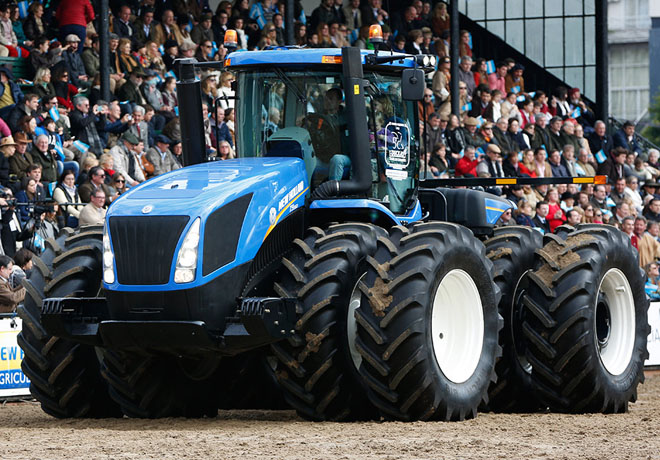 New Holland - Tractor