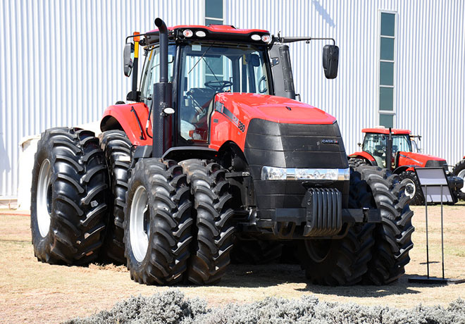 Tractor Magnum CVT