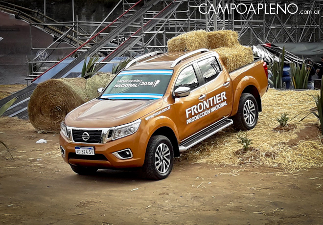 Nissan Frontier muestra toda su fuerza en La Rural de Palermo 02